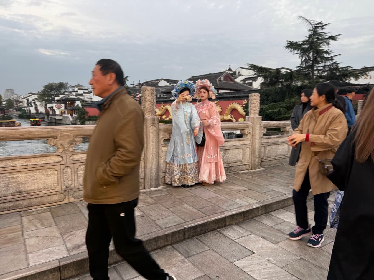 Hanfu revival communities for fans, and hanfu photography for tourists